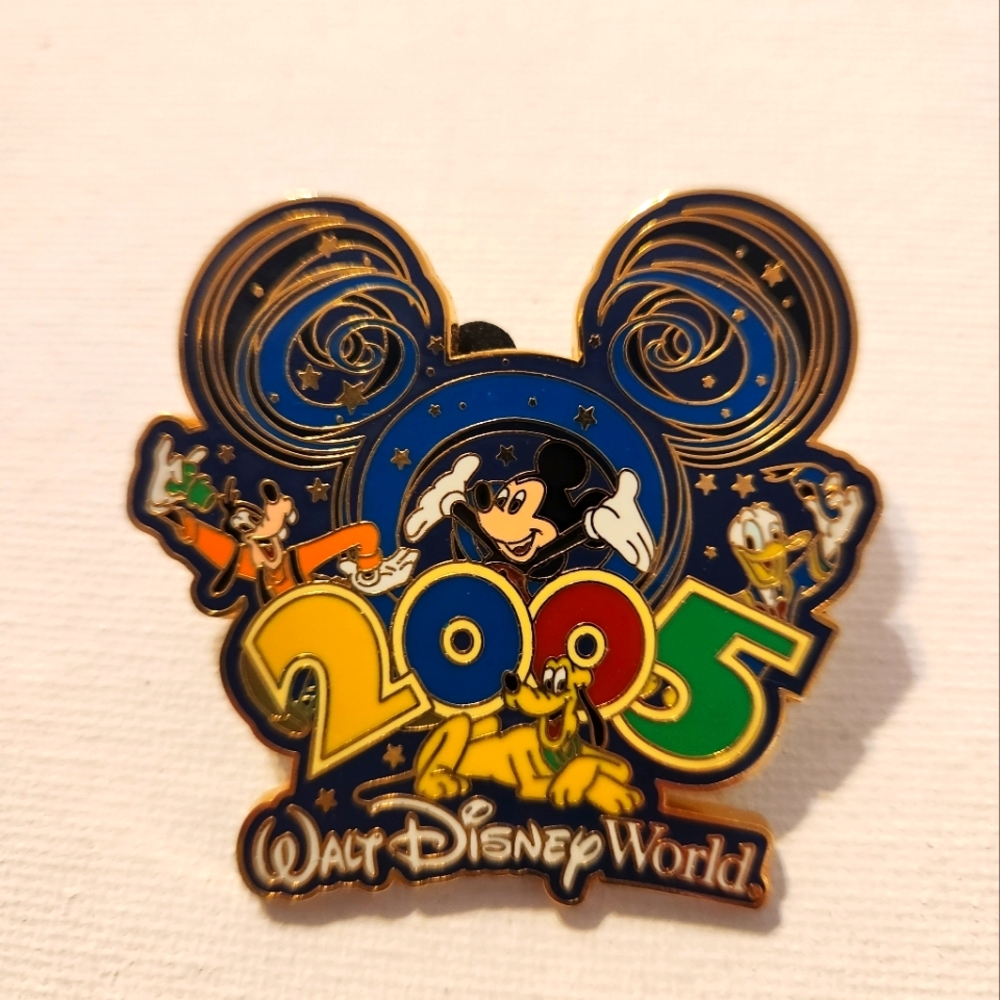 Disney pin